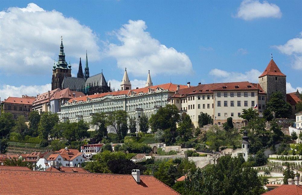 Boutique Hotel Klarov Prague Exterior photo