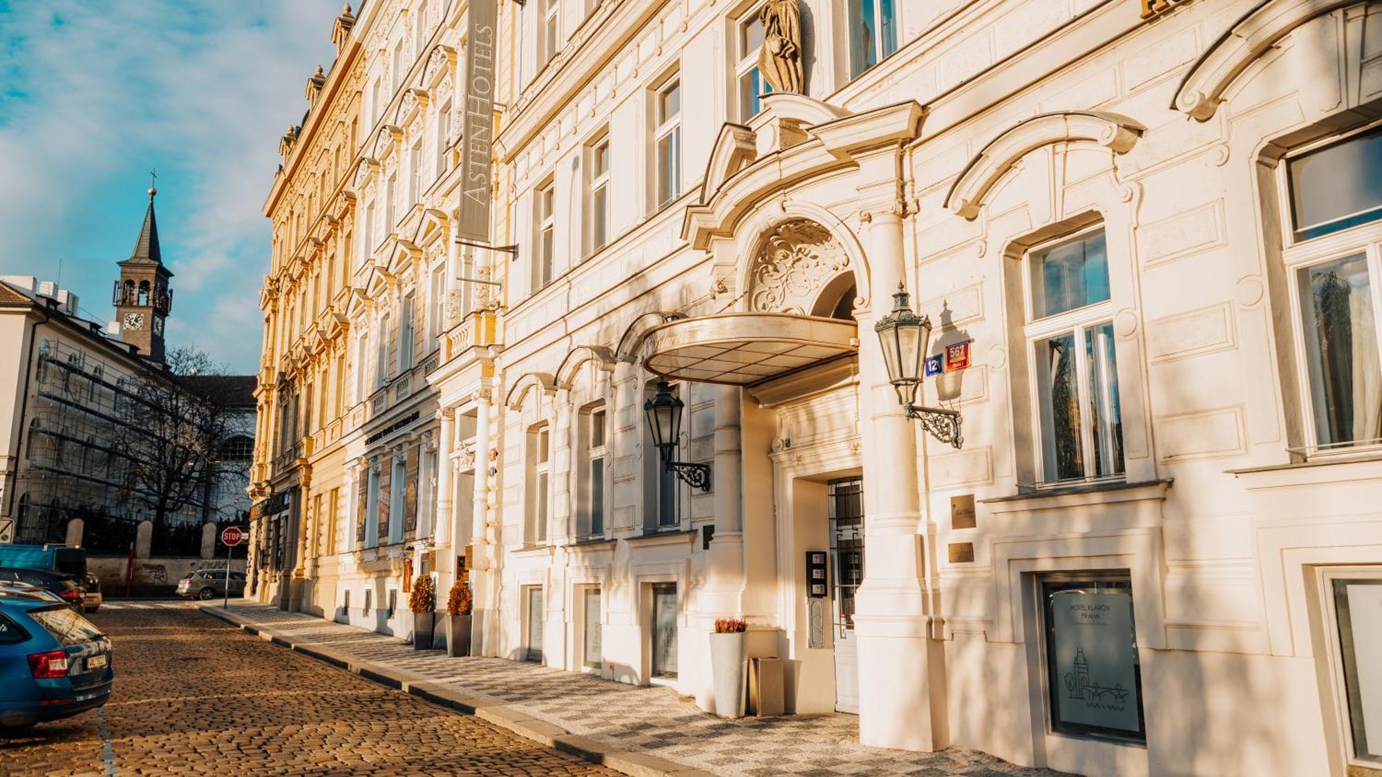 Boutique Hotel Klarov Prague Exterior photo